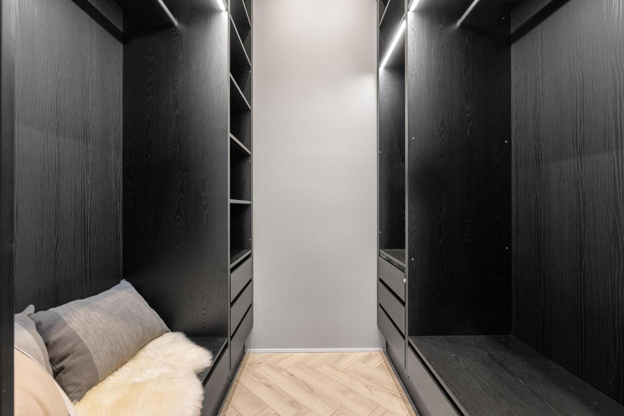 Desirable Penthouse In Reiquiavique