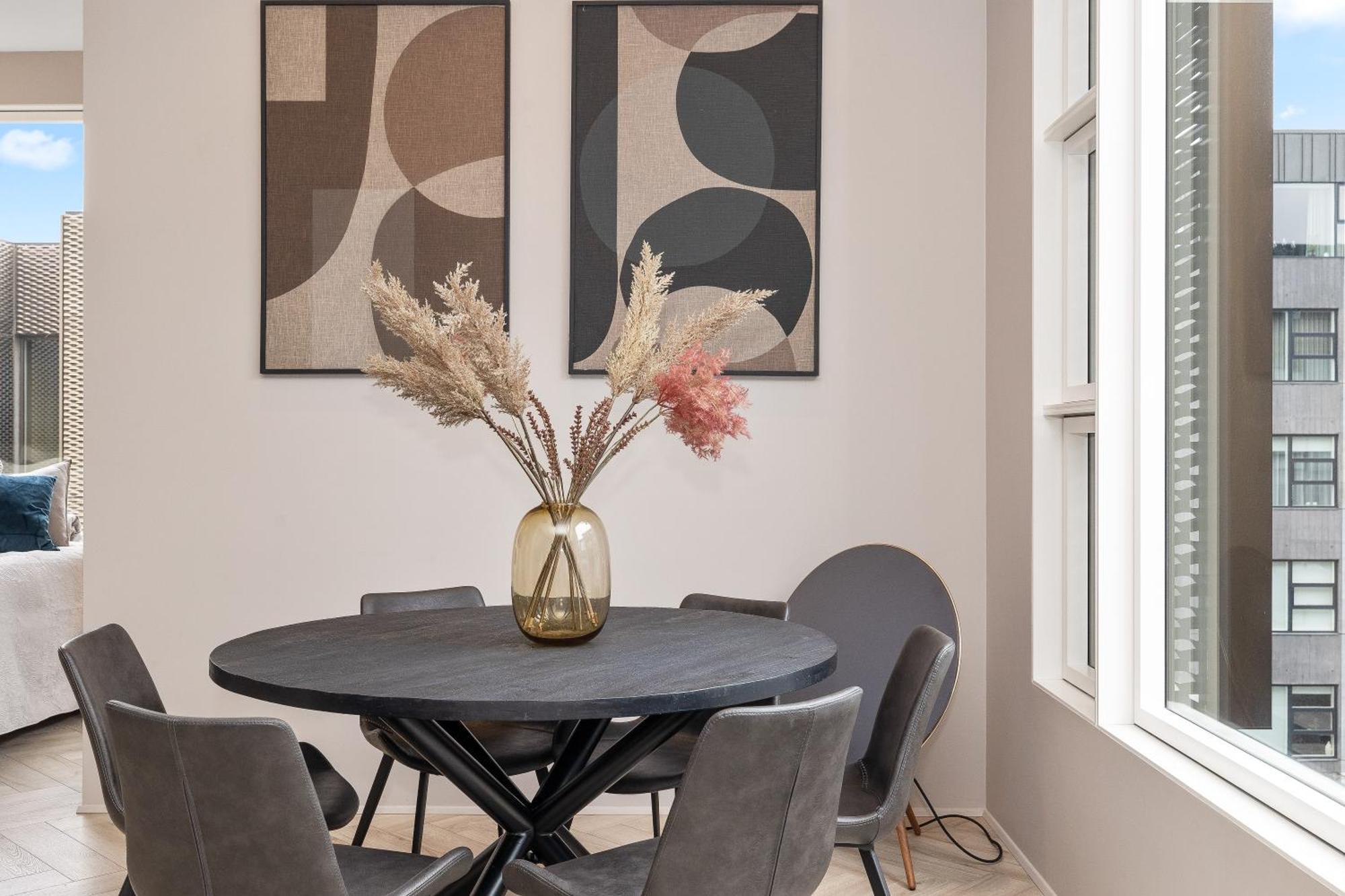 Desirable Penthouse In Reykjavík